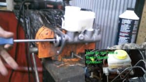 How do you Test a Brake Master Cylinder? Rx Mechanic