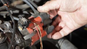 How to Tell If Your Distributor Is Bad (Warning Signs & Causes) Rx