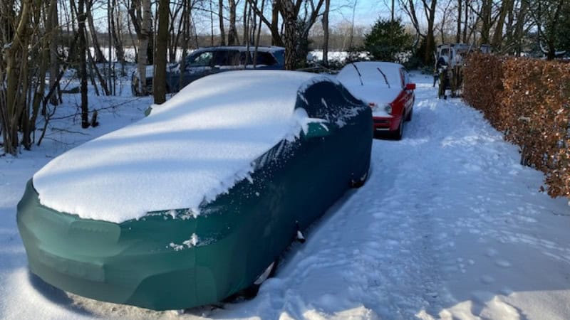 how to keep car warm without running it overnight