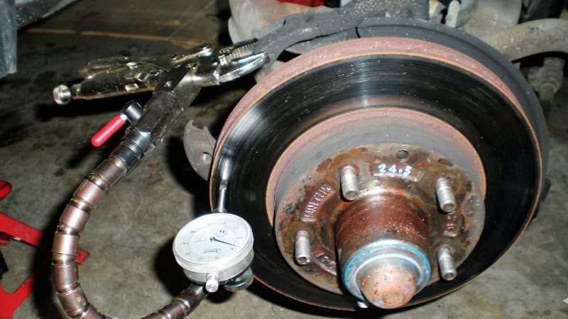 Checking for Lateral Runout