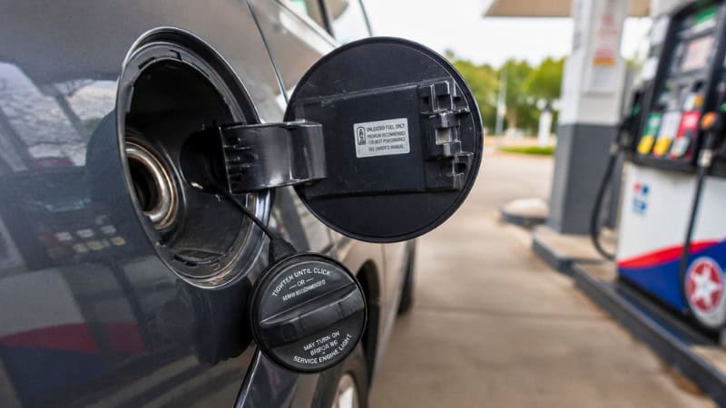 vaporative emission system leak symptoms